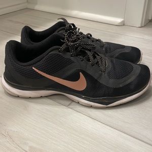 Nike Rosegold Flex Shoes